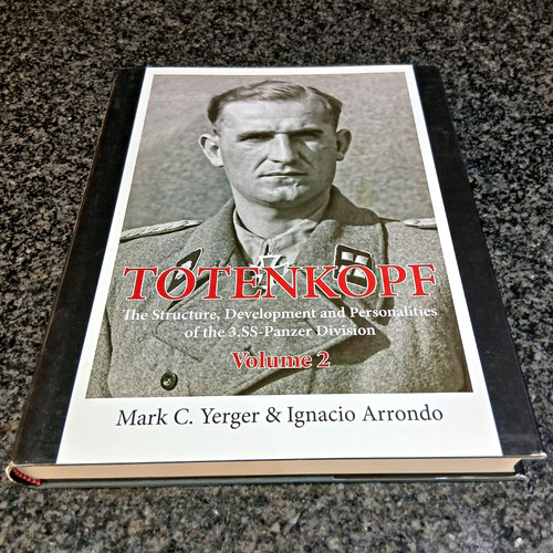 Totenkopf band hardcover - band,